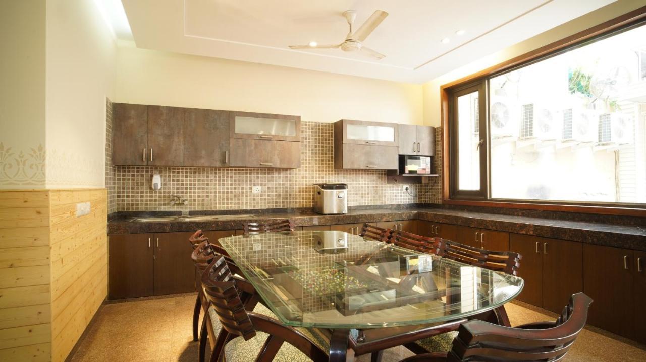 Uds Villa Scandinavian B&B - Next To Vfs New Delhi Exterior photo
