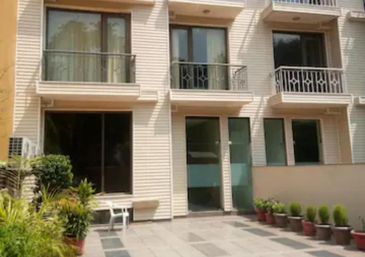 Uds Villa Scandinavian B&B - Next To Vfs New Delhi Exterior photo